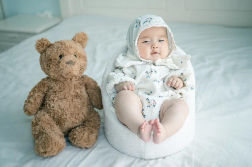 伊春宝宝吃不饱母乳的症状